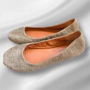Lucky Brand Emmie Elegant Tan Quilted suede Flats Sz 8 Euc
